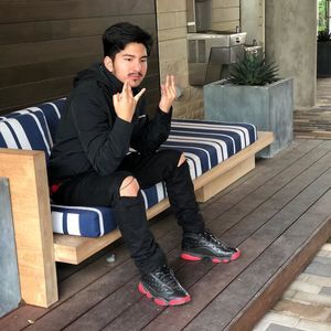 Meet your Posher, Jose